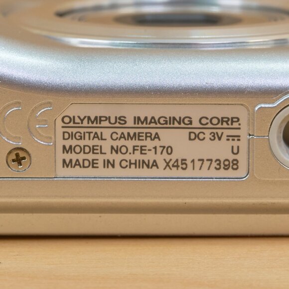 Olympus FE-170 6MP Digital Camera, with 3X Optical Zoom - Picture 8 of 10
